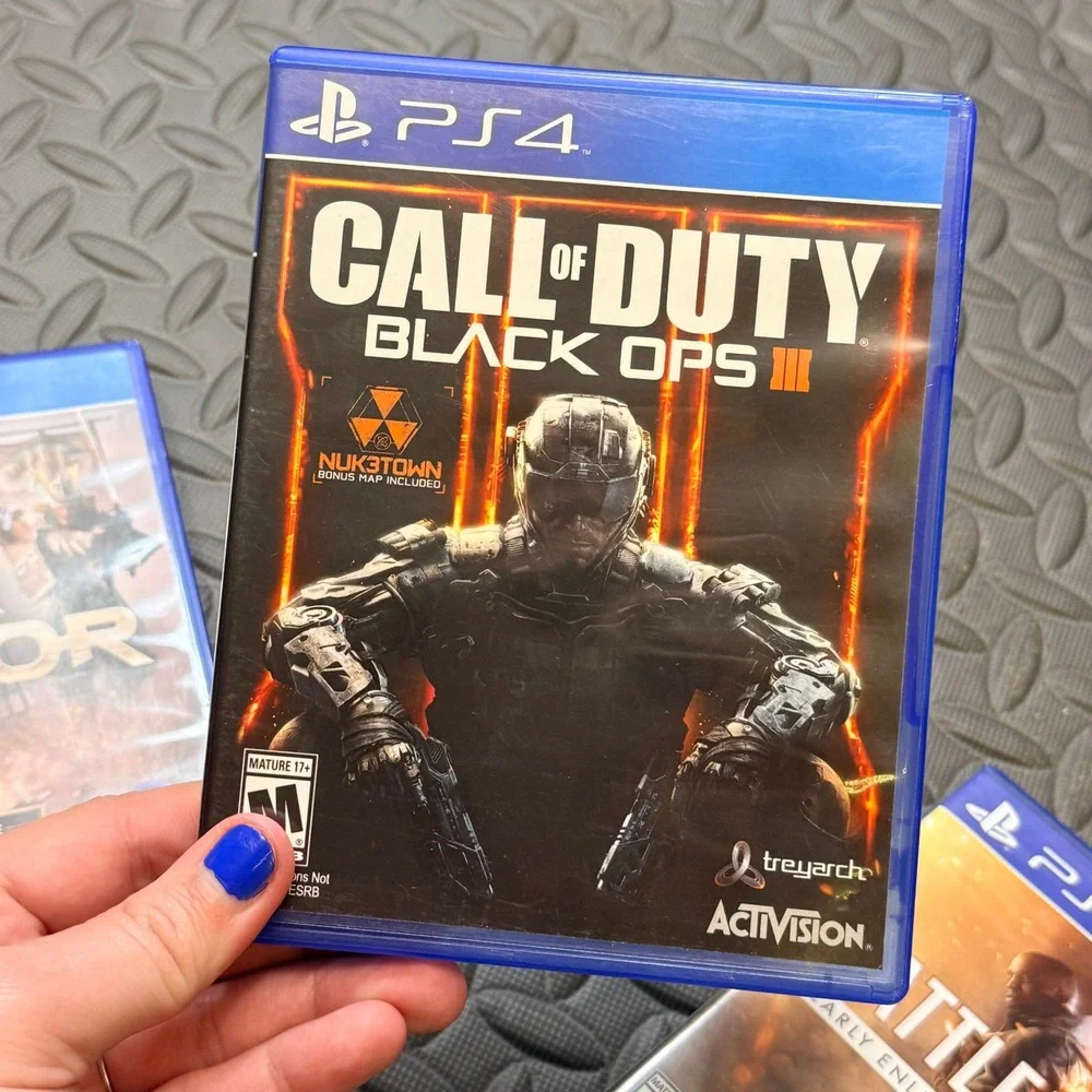 Sony PlayStation 4 Video Game Lot For Honor Call of Duty Black Ops 3 Battlefield